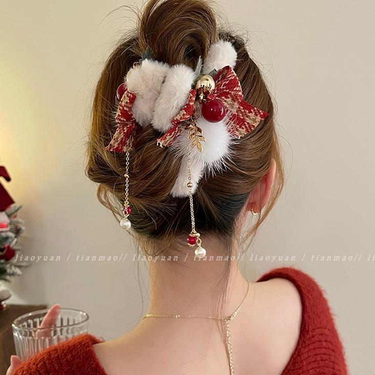 Beautiful Christmas ~ Autumn and winter plush hair clip for women's back of the head plush clip large high-end shark clip headwear