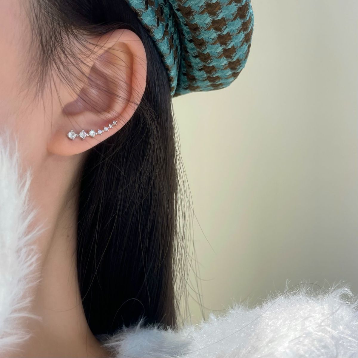 锆石弧形耳环清冷耳钉小众ins设计超闪气质高级感轻奢精致耳环女