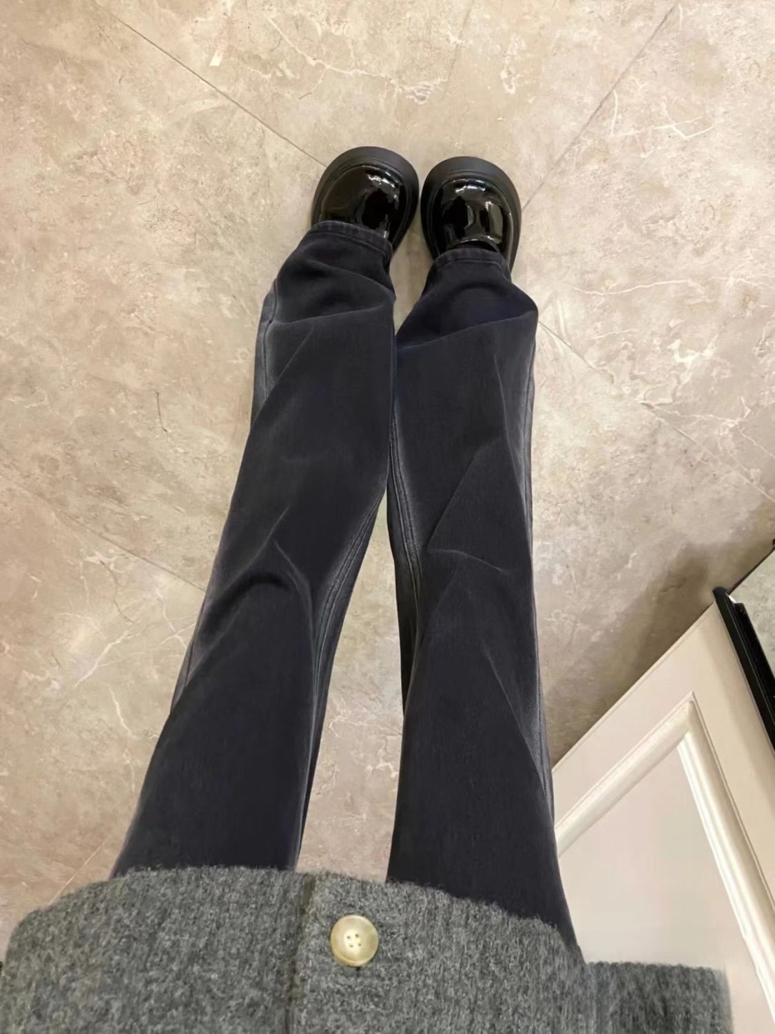 黑色陰影微喇叭牛仔褲女高腰秋冬大碼胖mm寬鬆顯瘦設計感馬蹄褲子