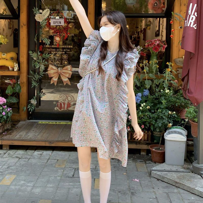 Korean version of the loose and slim niche design floral dress female  summer new small flying sleeve round neck skirt