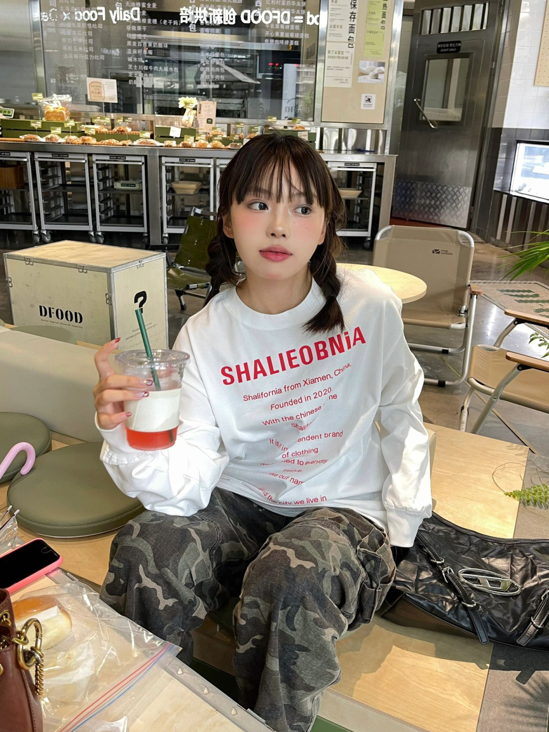 字母印花白色長袖t恤女秋季慵懶風內搭打底衫寬鬆中長款休閒上衣