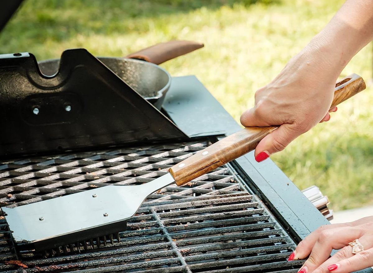 Stainless BBQ Mesh Smoker Grill Cleaning Rust Stain Removal Wooden Handle Copper Steel Wire Brush_voghion.com