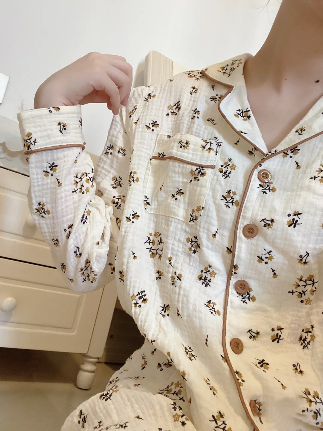 Retro floral print long-sleeved pajamas women's  new girl baby cotton sense thin section home service suit