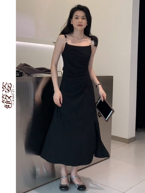 Xiaozi French design sense black A-line skirt long skirt summer new Hepburn style waist strap dress