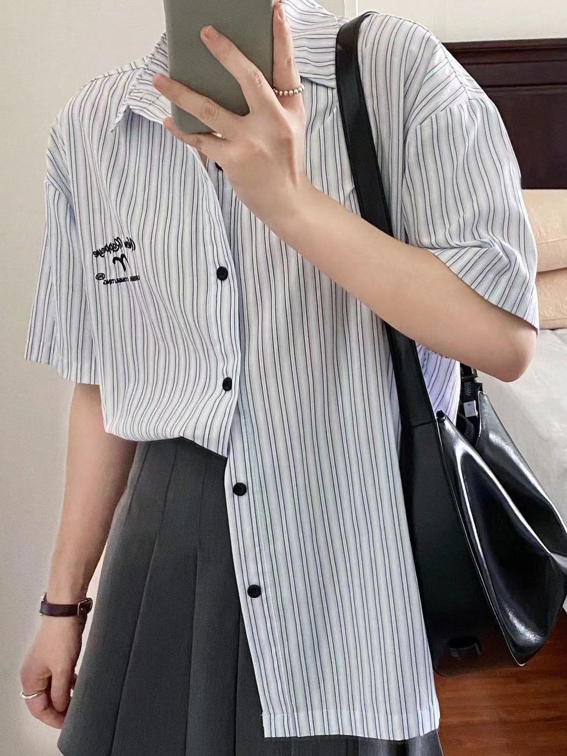 2023夏季新款刺繡藍色條紋襯衫短袖女寬鬆休閒襯衣外穿百搭上衣潮