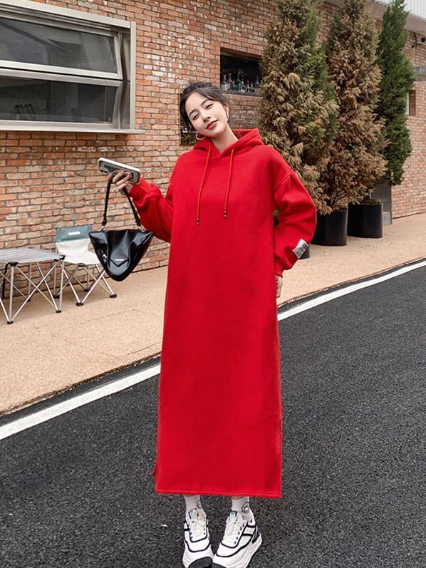 Autumn and winter plus velvet thickened long sweater dress fat MM extra large size 300 catties loose red dress that covers meat and looks thin