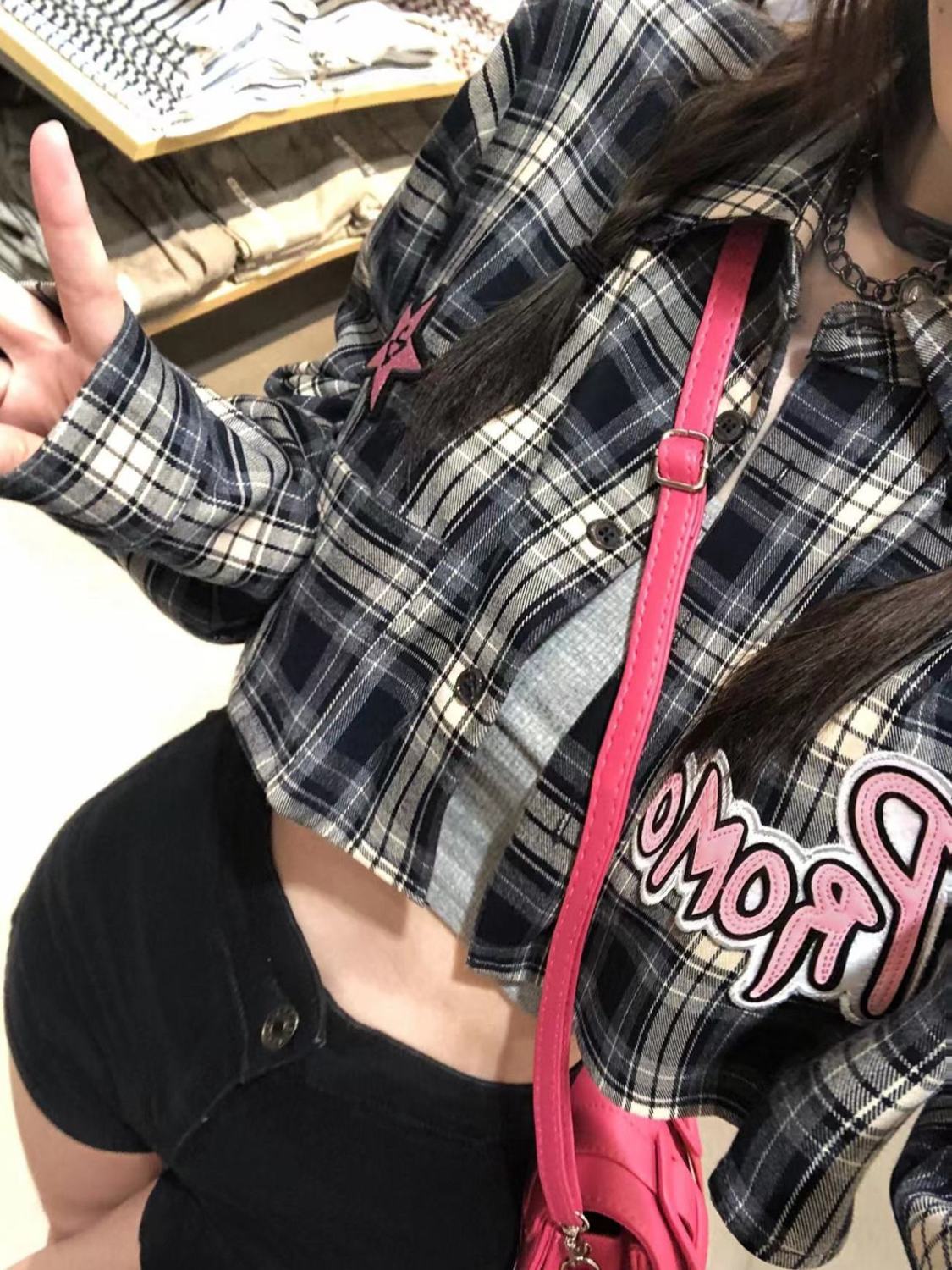 早秋2023新款刺繡藏青色格子襯衫女寬鬆百搭顯瘦辣妹短款襯衣外穿
