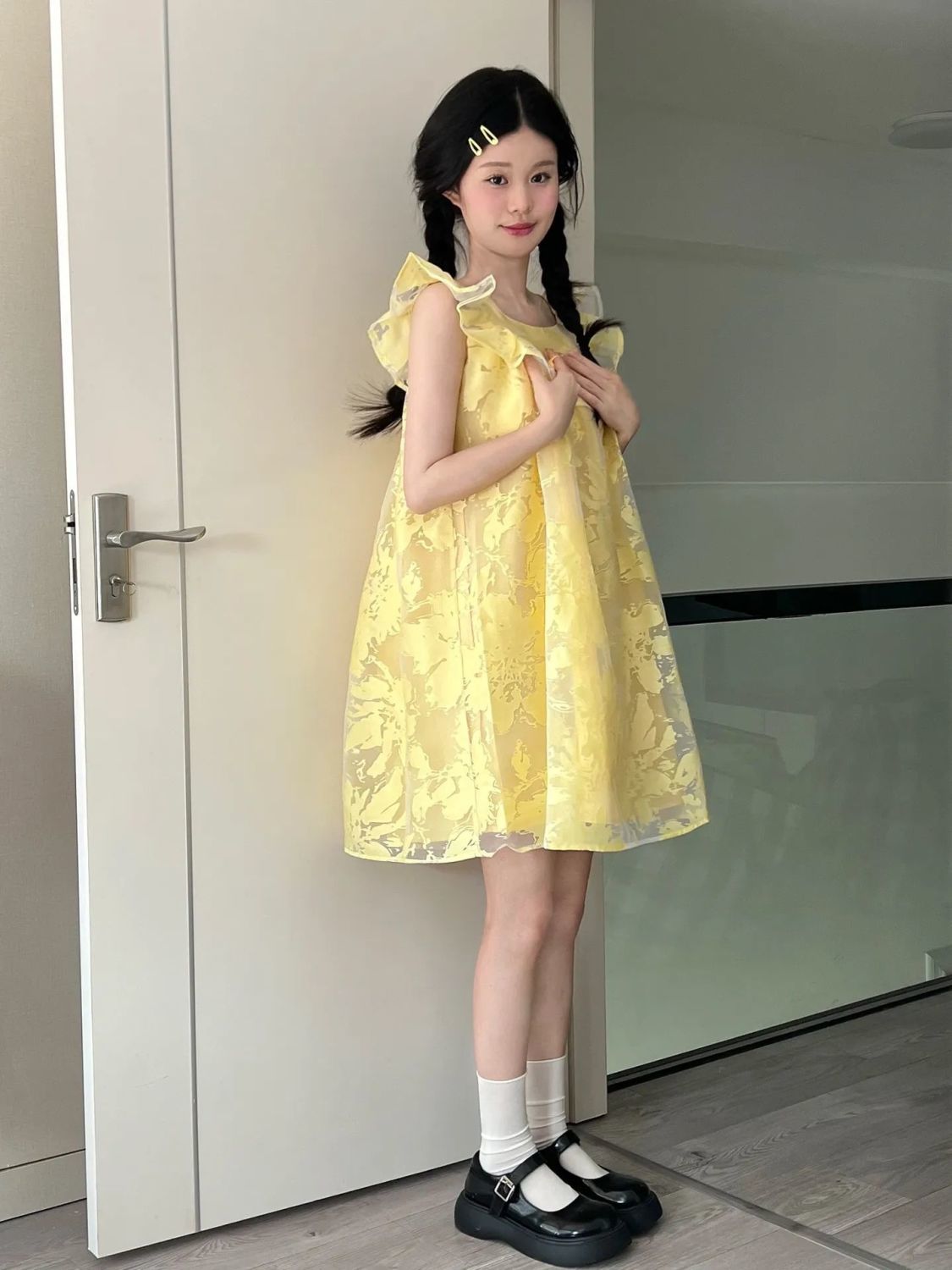 Summer  loose and thin yellow lemon ruffled doll skirt new holiday wind dress short skirt