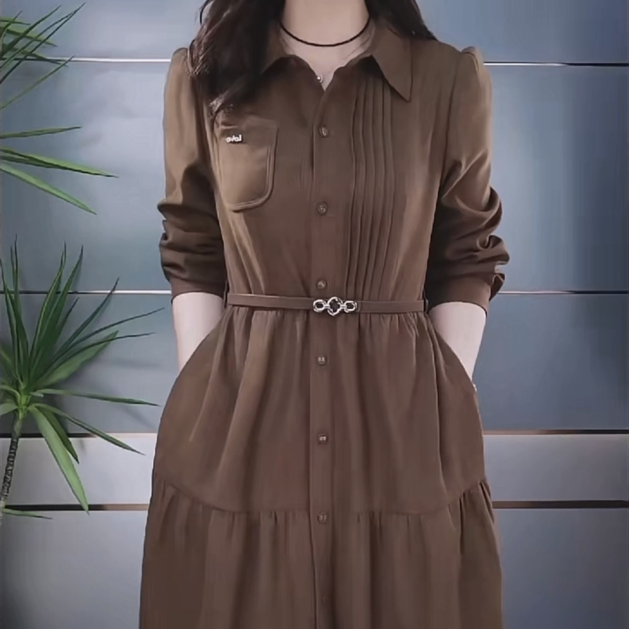 磨毛精紡連衣裙高級輕奢2023新款女裝秋季洋氣收腰長袖polo領裙子