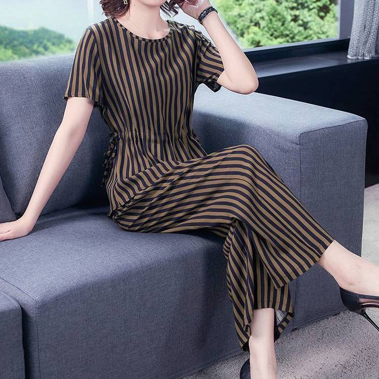 Fat mm loose large size casual wide-leg pants suit summer new mother dress belly-covering trousers two-piece set 300 catties