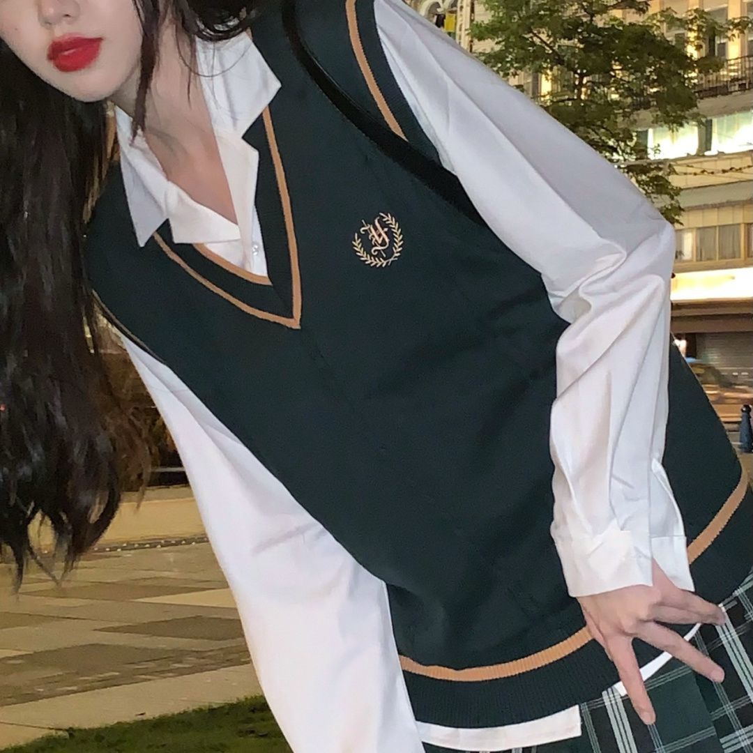 英倫風jk馬甲半身裙繡花針織小個子馬甲外套女春秋季減齡時尚套裝