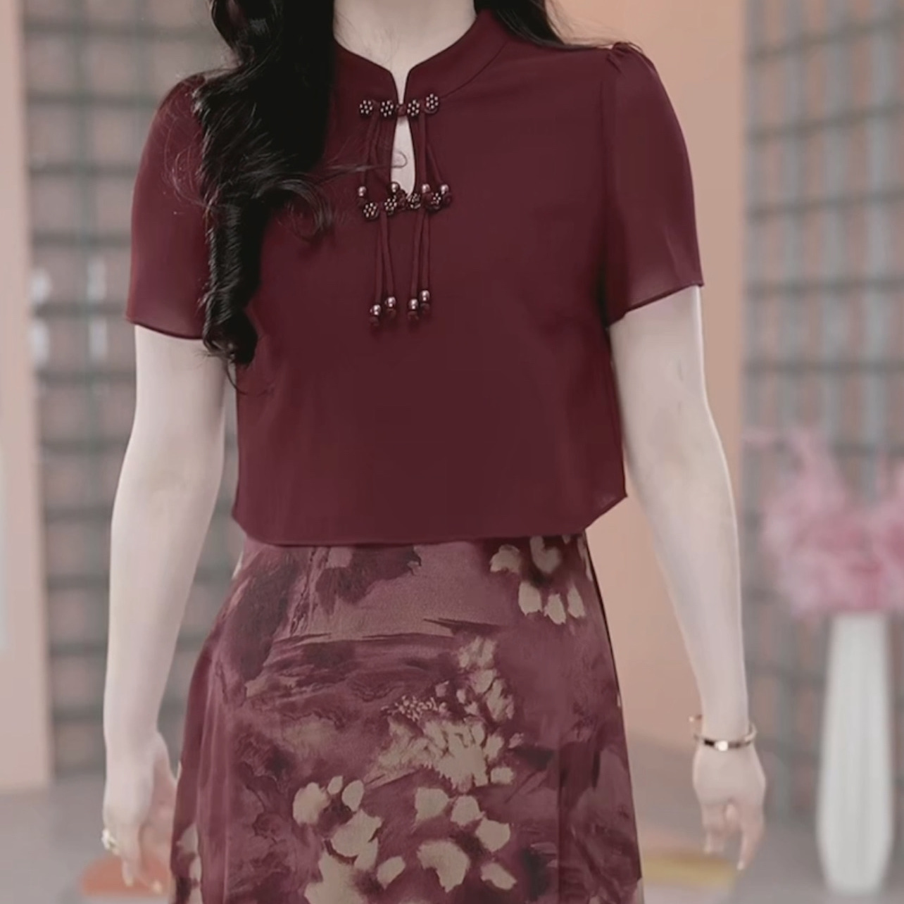 High-grade cloud brocade silk fake two-piece improved cheongsam skirt 2023 new women's clothing noble lady Chinese style wedding banquet skirt