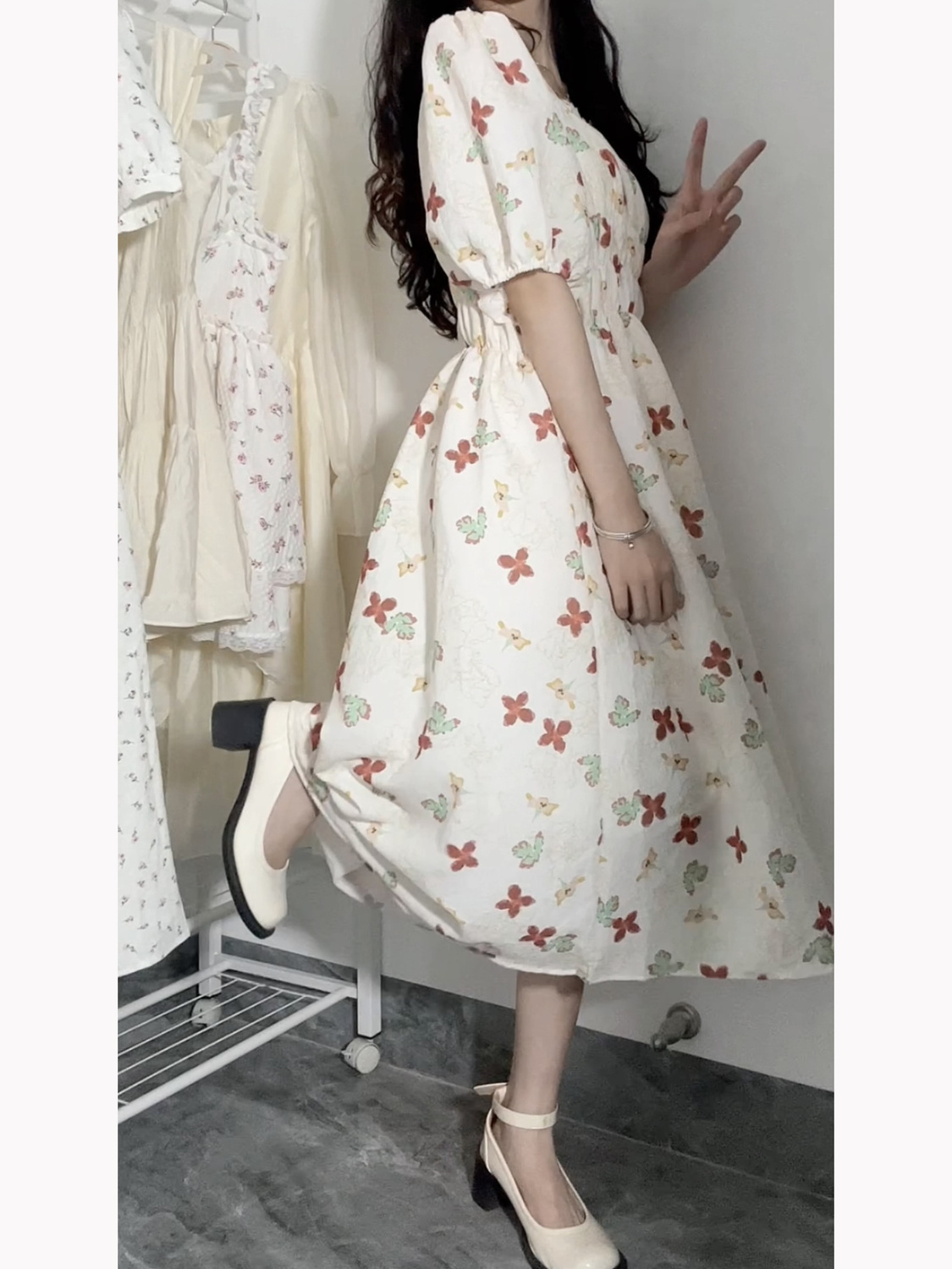 French style gentle style retro square neck puff sleeve floral dress female student Korean version high waist mid-length skirt