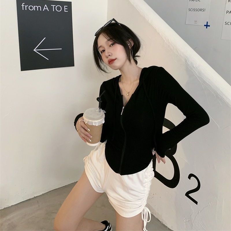 Women's autumn design sense niche hot girl long-sleeved sunscreen hooded zipper cardigan slim-fit short black t-shirt top