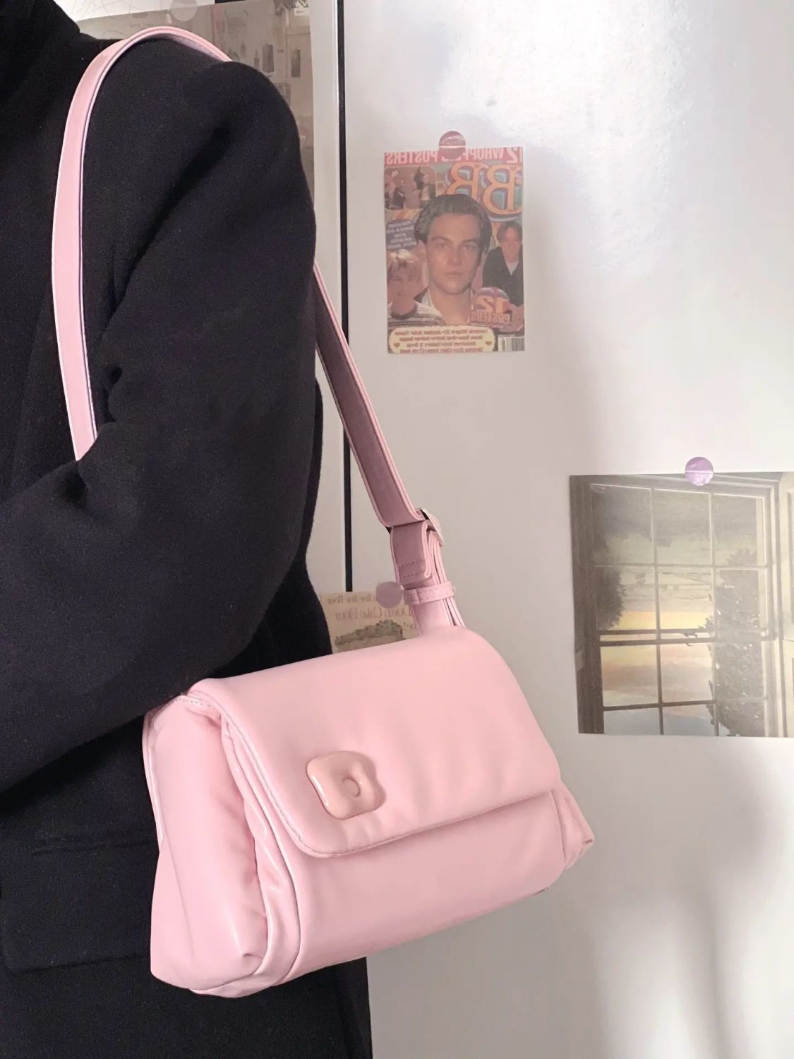Bag women's  new trend this year's popular fashion high-quality texture French niche pink one-shoulder Messenger women's bag