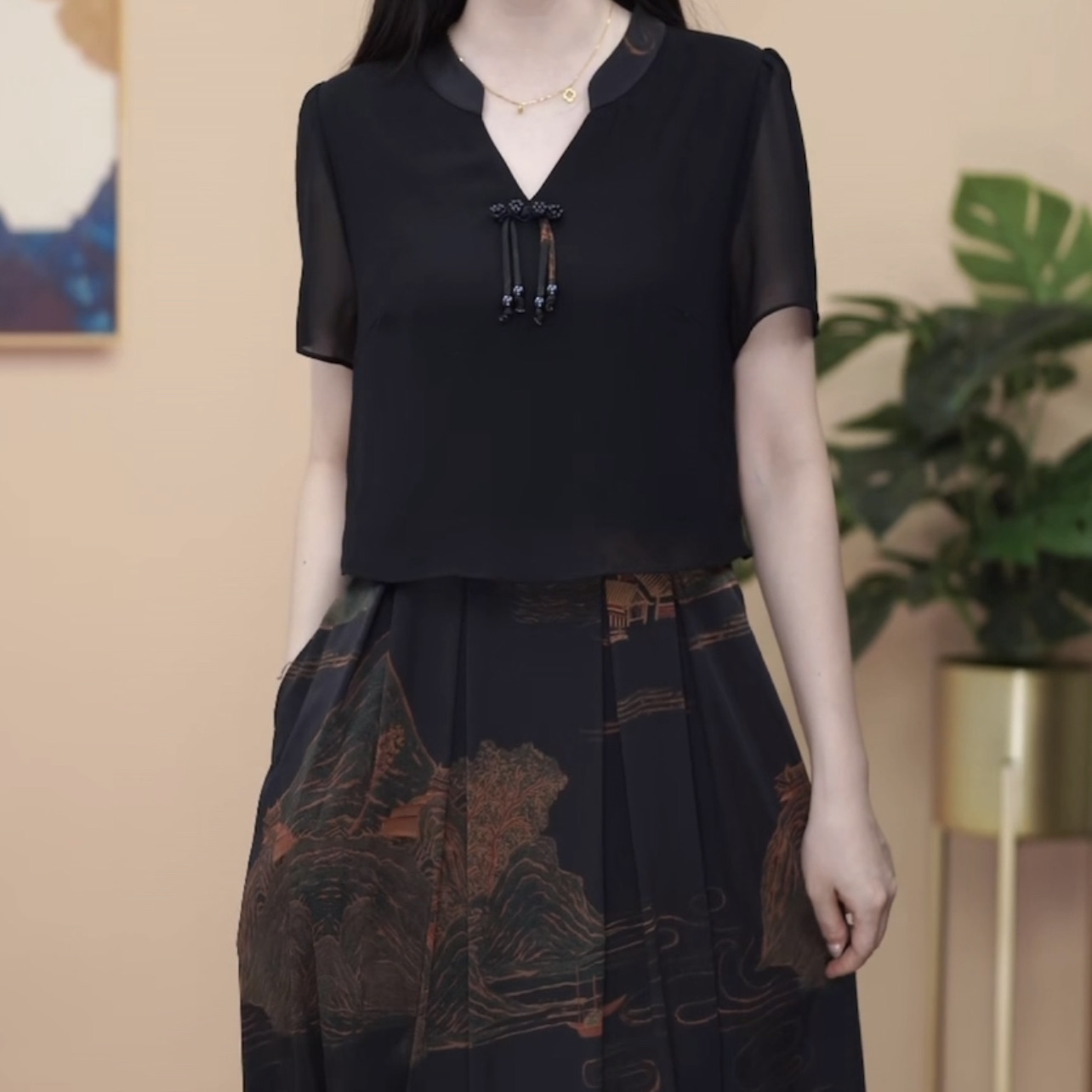 Ice silk satin fake two-piece improved cheongsam dress 2023 new women's clothing noble lady antique elegant slim skirt