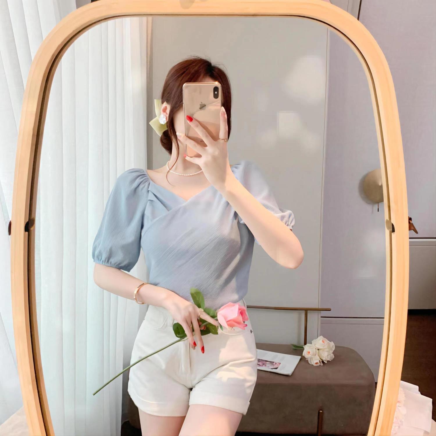 法式v領泡泡短袖上衣女2023夏季新款設計感小眾洋氣雪紡襯衣女潮