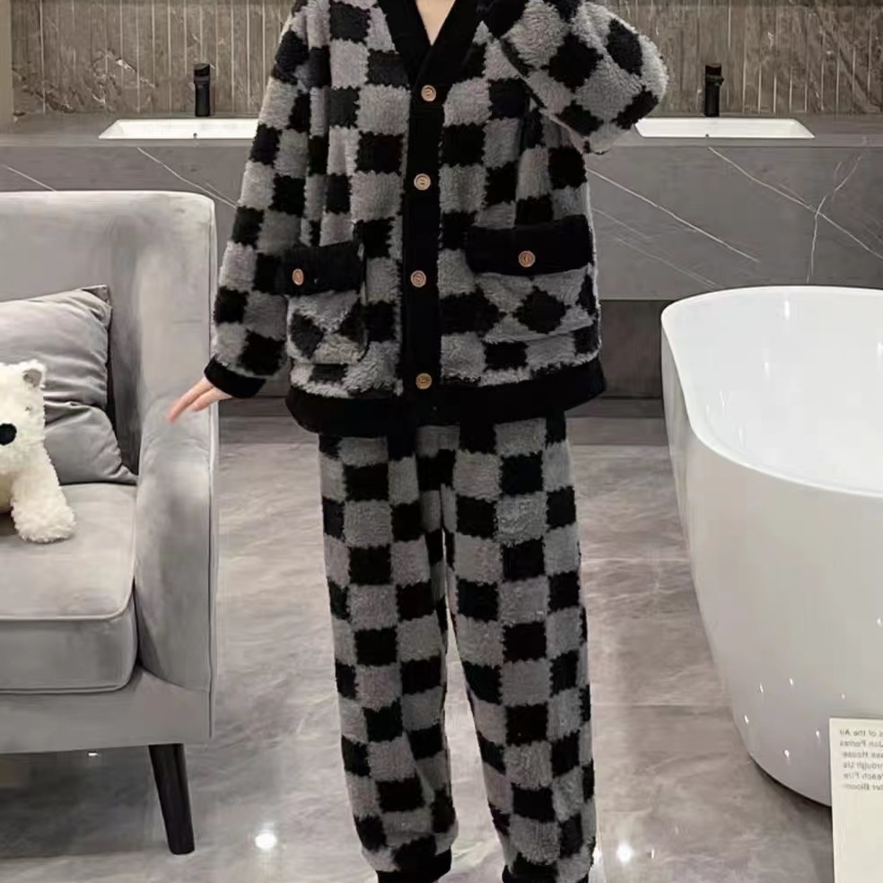 睡衣女秋冬款卡通珊瑚絨加絨加厚開衫冬季法蘭絨女士家居服套裝