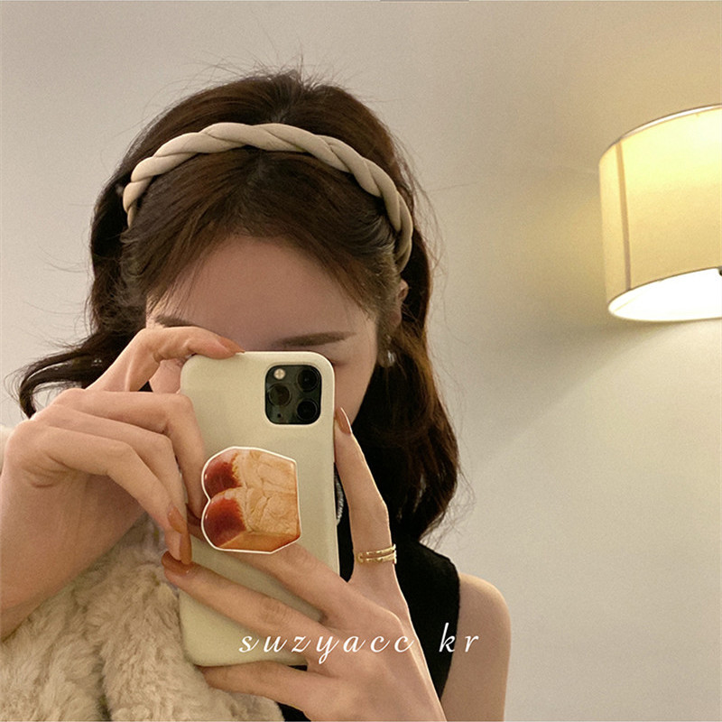 Early autumn Korean simple and versatile twist hair hoop, high-end and temperament pressure hair headband, hairpin, female Internet celebrity 2022 new style