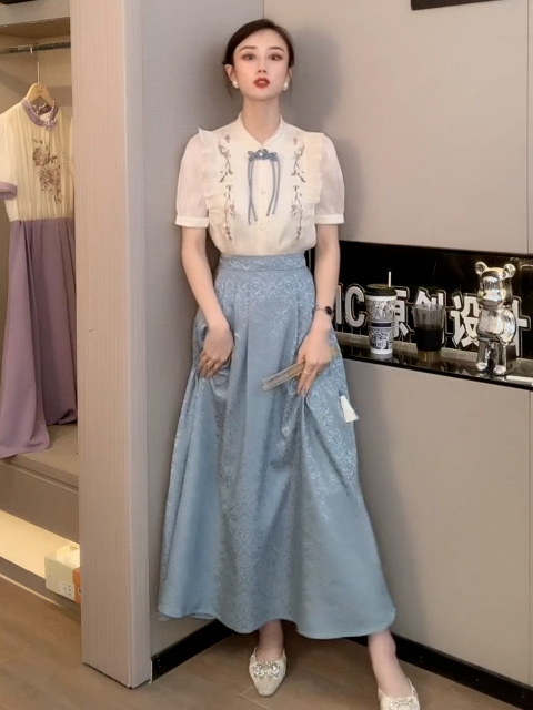 New Chinese style Chinese style buckle design retro embroidered shirt high waist skirt two-piece set 2023 summer new