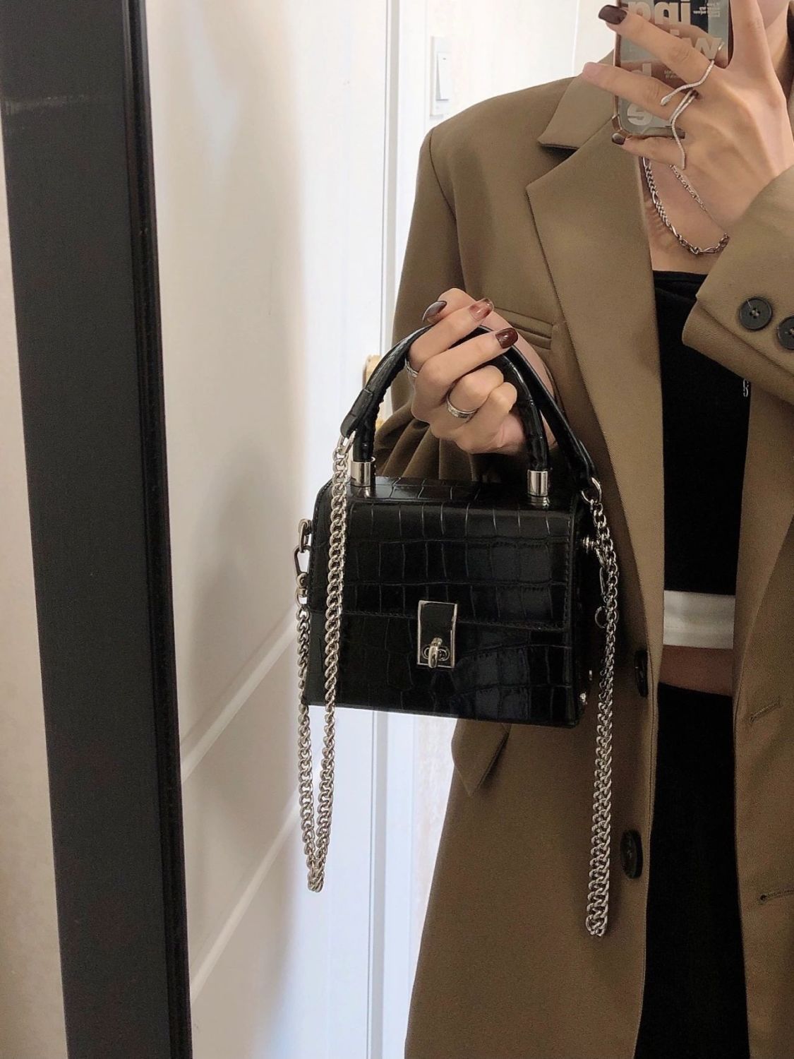 High-end temperament fashion crocodile pattern small square bag simple and versatile one-shoulder Messenger bag women's chain handbag