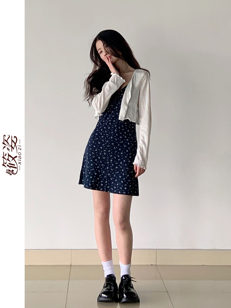 筱姿小香風碎花吊帶裙茶歇法式桔梗連衣裙子女小個子兩件套裝新款