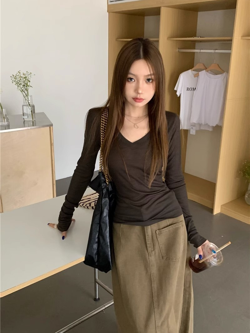 Pure desire hottie V-neck thin long-sleeved T-shirt women's early autumn new niche design hollow backless slim-fitting top