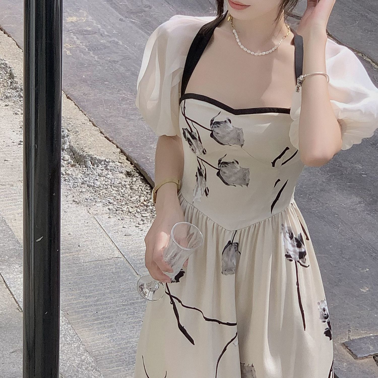 Plus-size women's new Chinese style retro Hepburn French square collar floral dress with elegant waist and thin halter neck skirt