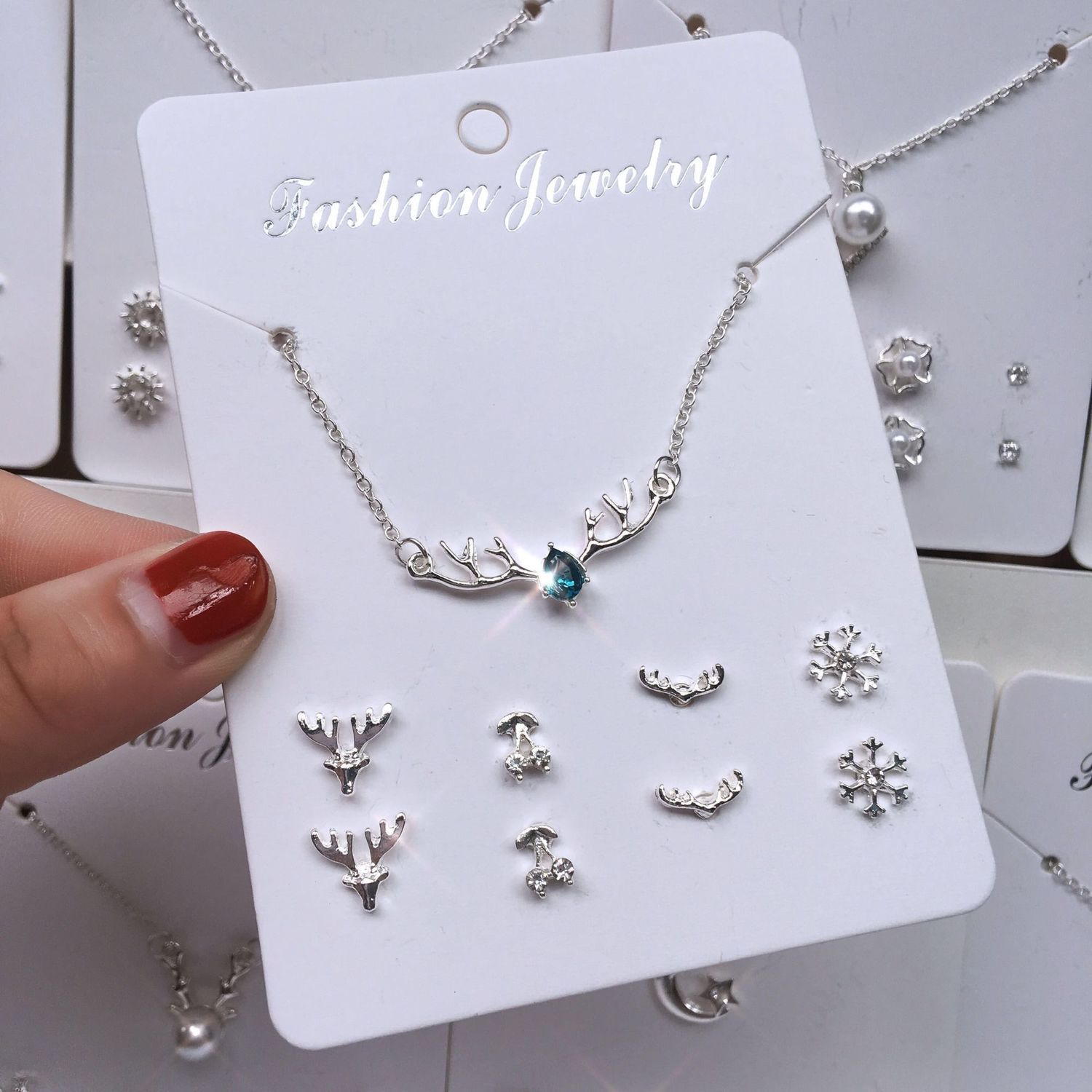 【Necklace and Earrings Combination】Necklace Female Student Korean Version Clavicle Chain Simple Personality Earrings Pendant Combination Set