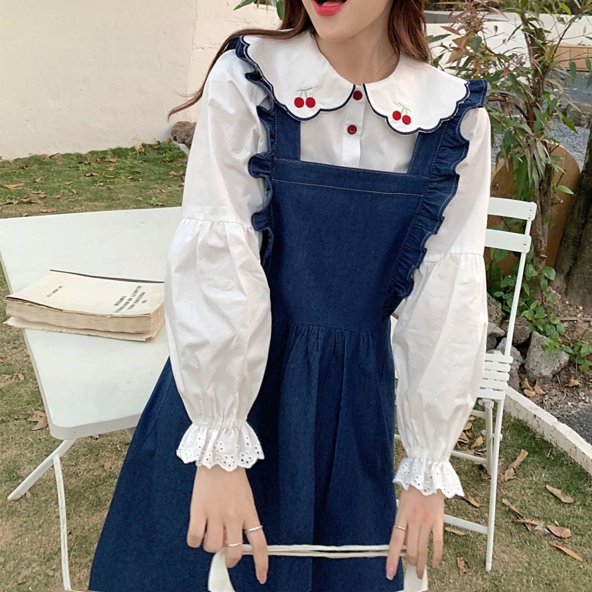 復古荷葉邊背帶連衣裙女春秋季新款牛仔裙設計感小眾小個子中長裙