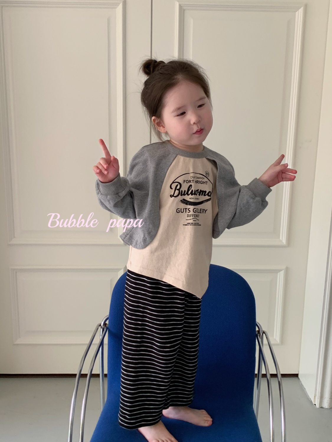 韩国童装女童套装2023秋款小女孩字母印花不规则假两件上衣条纹裤