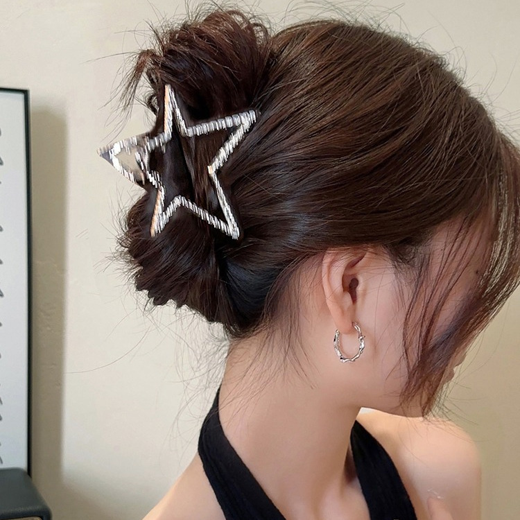 Korean simple five-pointed star clip for women's summer sweet and cool girls with small hair volume hair accessories half-tied hair shark clip on the back of the head