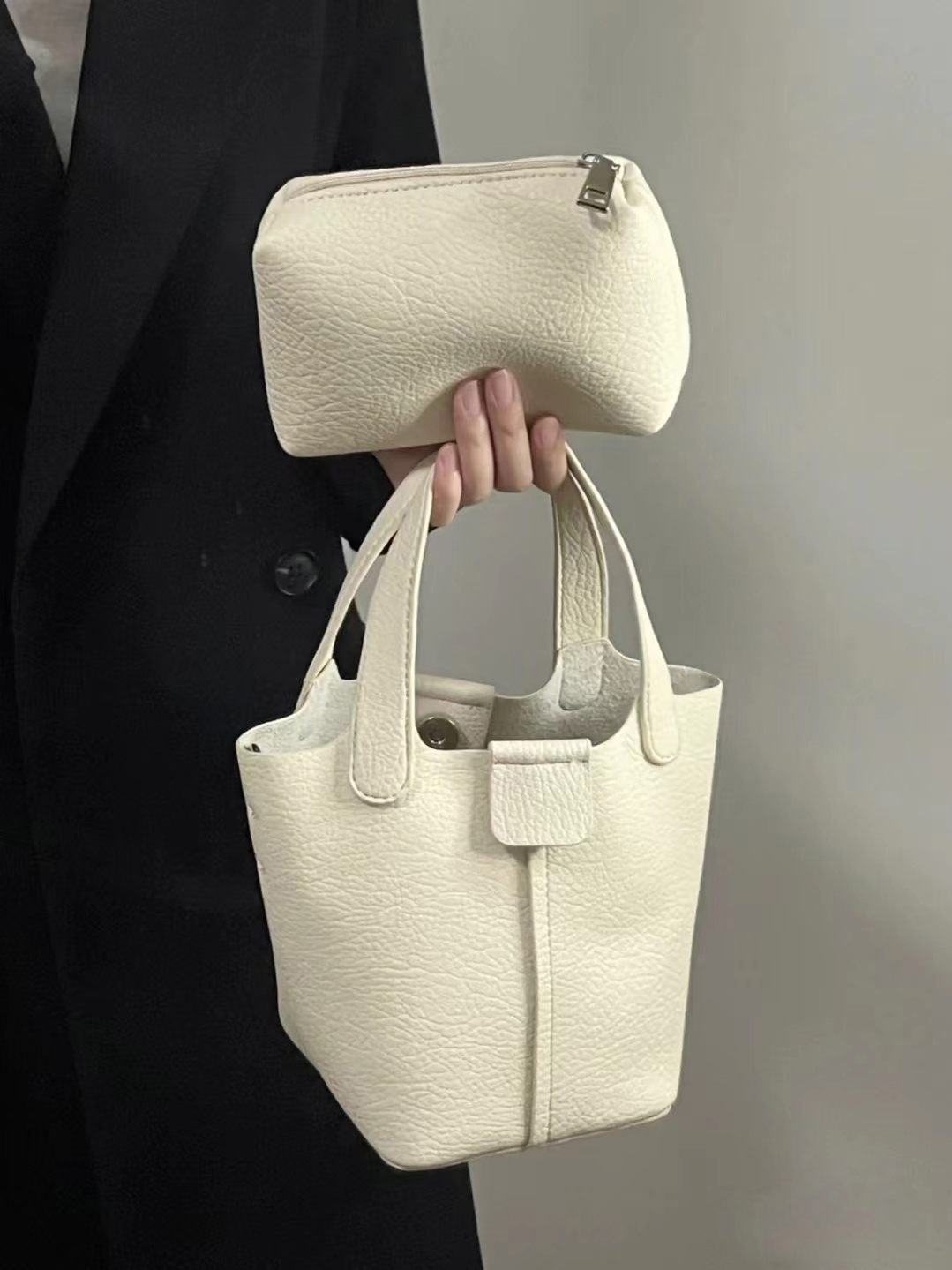 Vegetable Basket Women's Bag 2023 New Trendy Fashion Hand-carrying Lychee Pattern Korean Soft Leather Hand-held Small Bucket Bag Women's Crossbody
