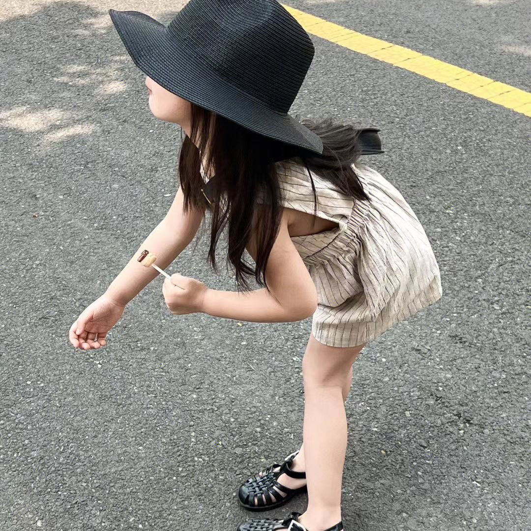 Korean girls Korean version of foreign style milk cute suit summer fresh and cute smiley sleeveless vest wide-leg pants two-piece set