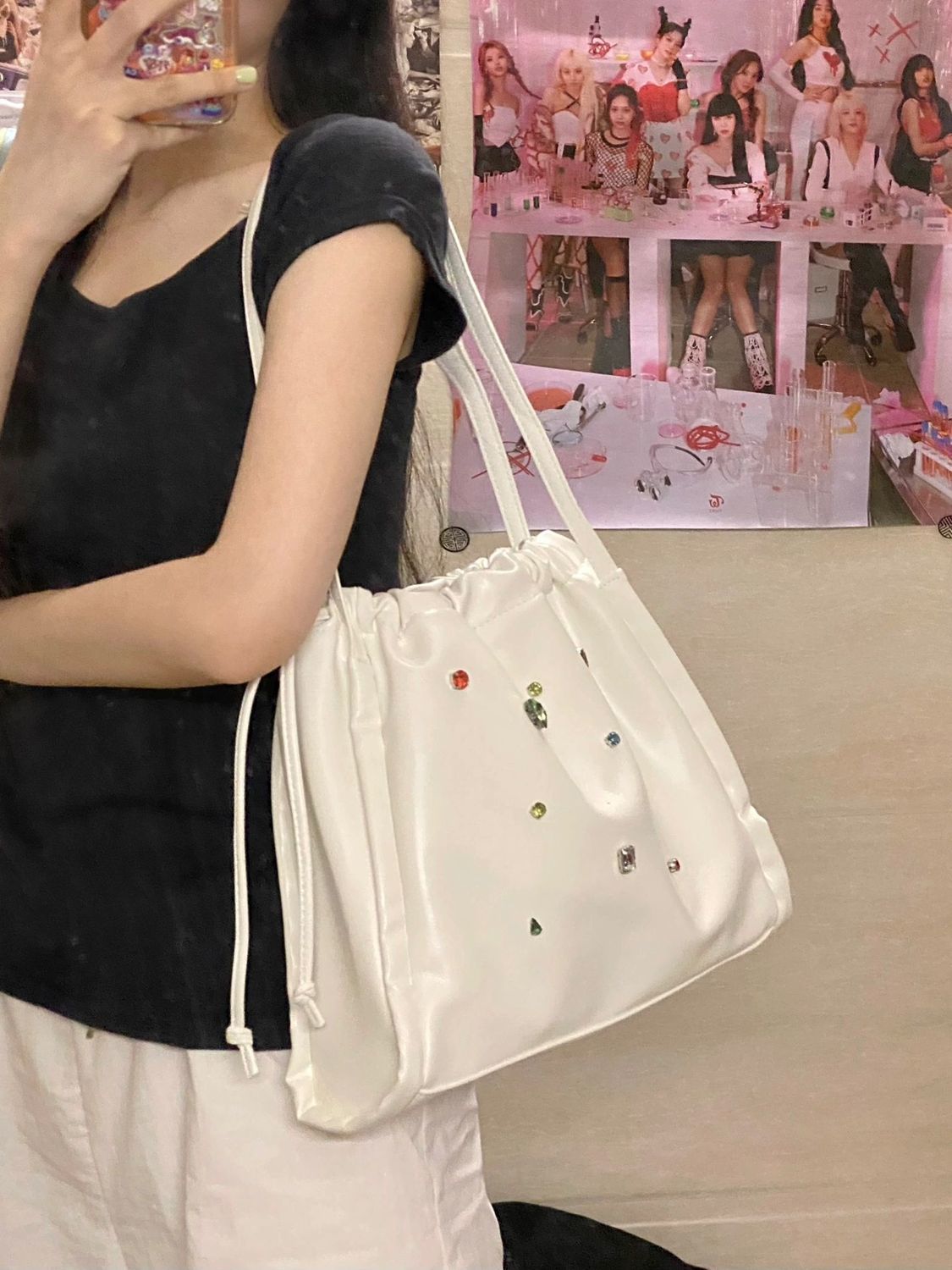 包包女2023新款白色質感抽繩鏈條水桶包彩點百搭通勤大容量托特包
