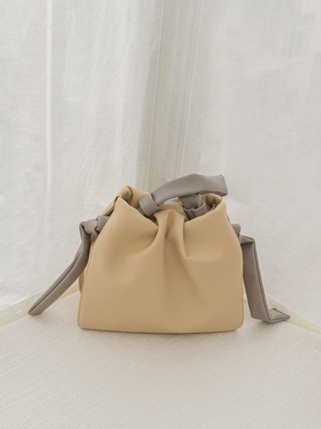 Bucket bag women's  new high-end all-match armpit cloud bag niche fashion color contrast single shoulder Messenger bag