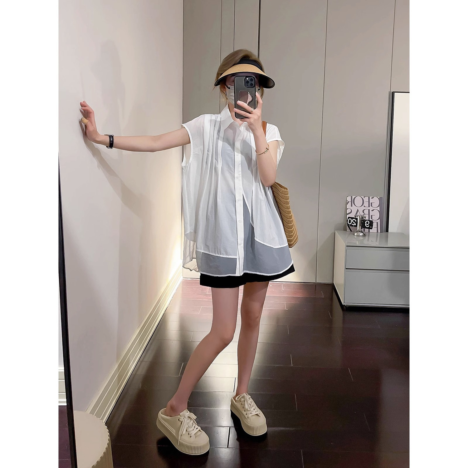 2023夏季新款韓版褶皺薄襯衫女寬鬆設計感喇叭袖中長款上衣潮