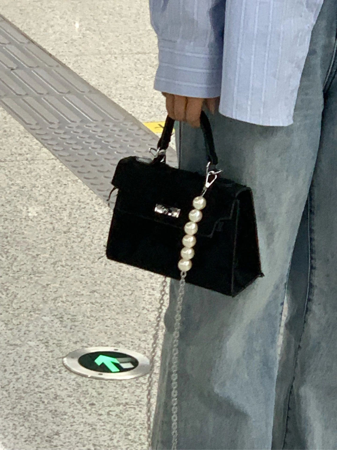小眾設計潮酷乞丐布凱莉包包女2023新款輕奢百搭流蘇手提斜挎包