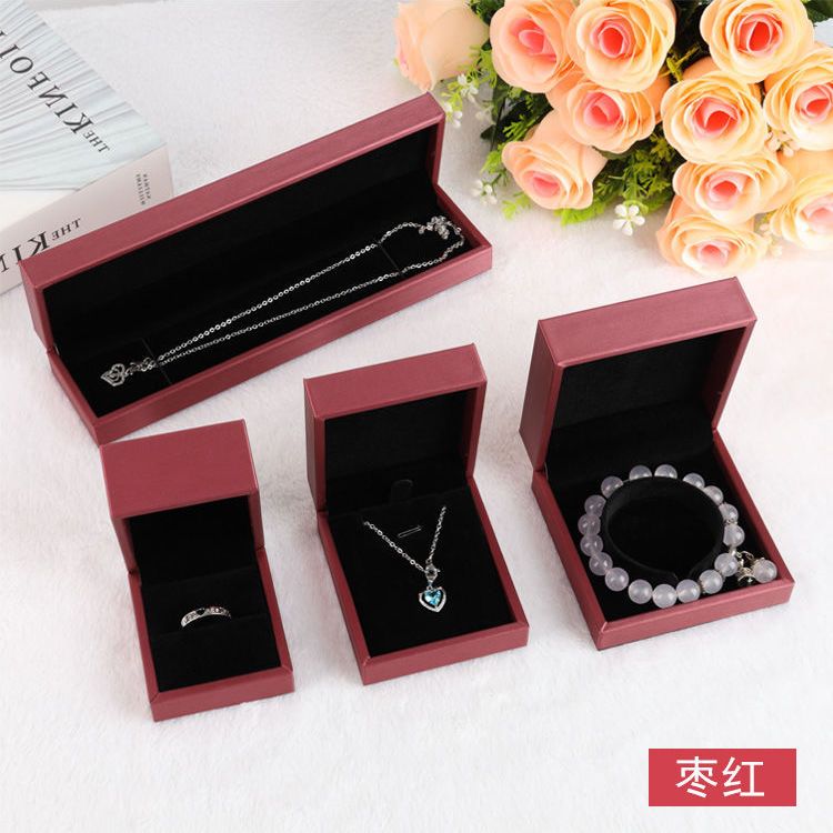 High-grade PU leather jewelry box jewelry packaging box ring box bracelet bracelet necklace box gift packaging box