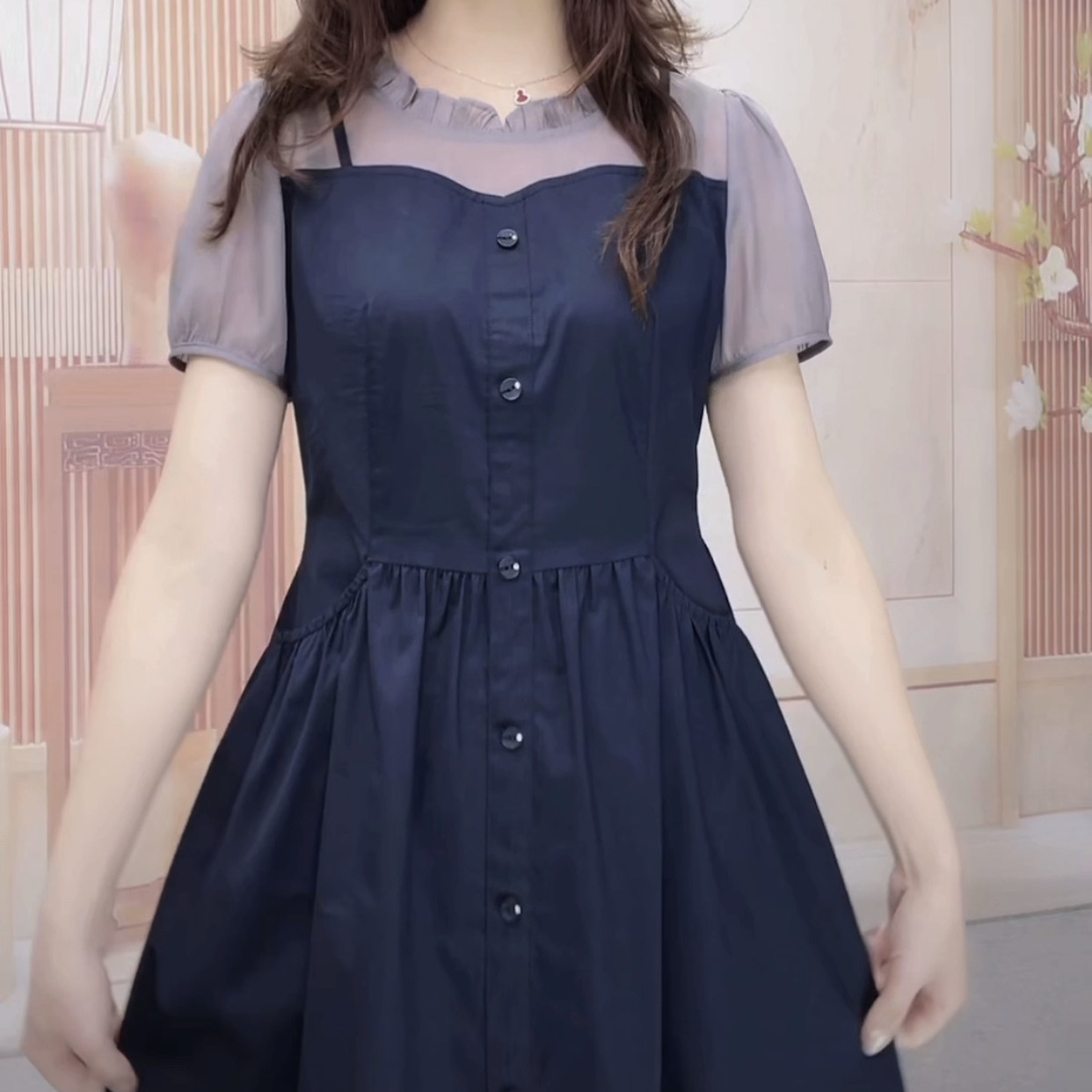 時尚冰絲四面彈連衣裙2023新款女夏季短袖高檔洋氣假兩件套裝裙子