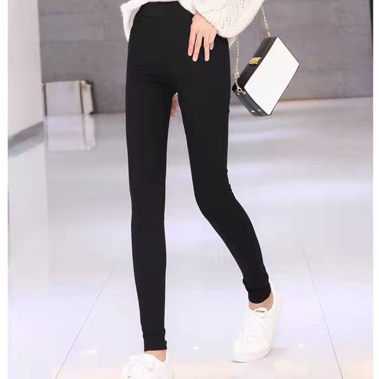Black leggings women wear spring, summer and autumn pencil pants outside, slim and slim, high waist elastic Leggings / cropped pants