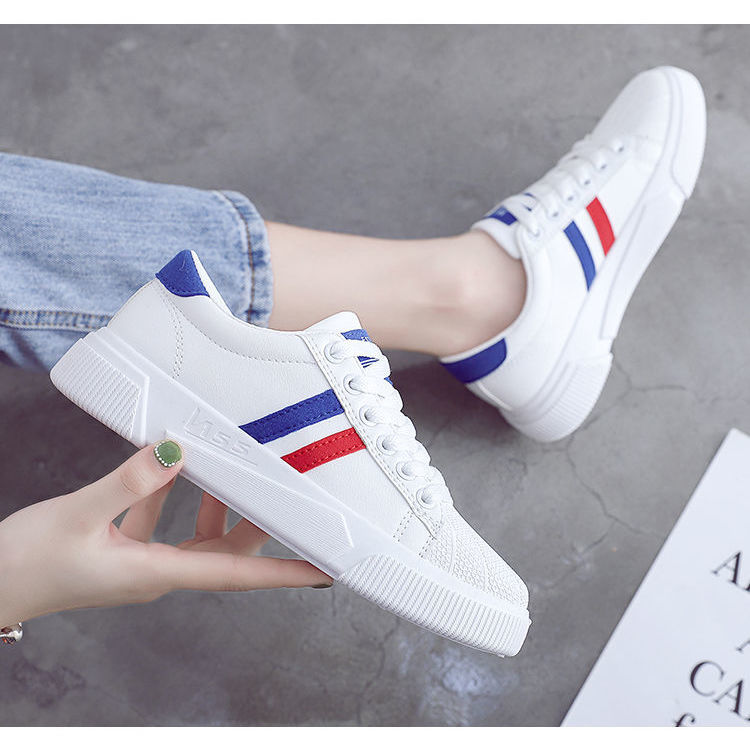 Spring new small white shoes female Korean version all-match student single shoes female breathable street shooting casual shoes flat shoes