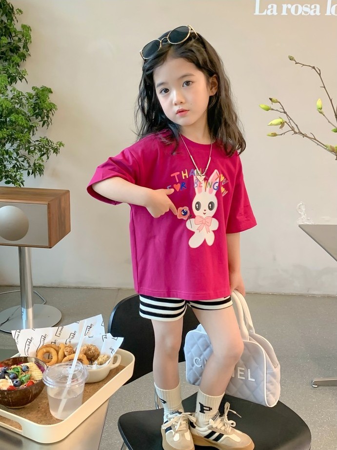 Children's clothing girls' suit 2023 new Korean version of pure cotton t foreign style short-sleeved top children's casual shorts two-piece set