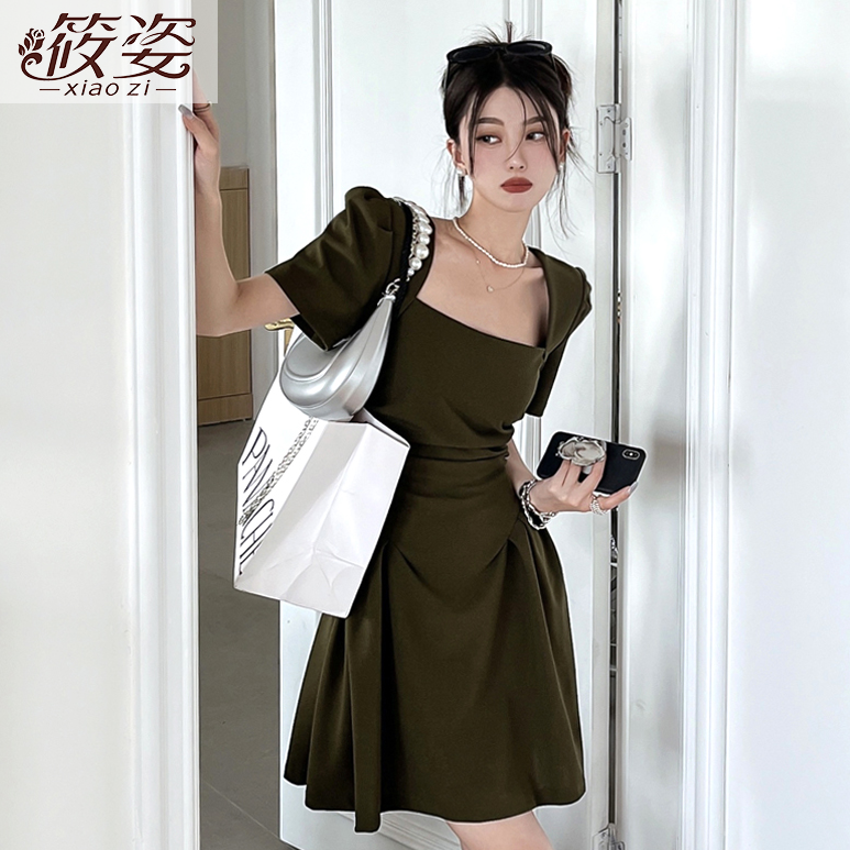 筱姿方領連衣裙女設計感小眾韓系高級別致獨特氣質修身收腰短裙子
