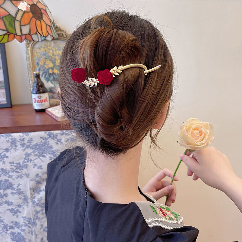 Red rose flower hairpin for women, one-word hairpin on the back of the head, summer internet celebrity new twist hairpin, temperament hairpin