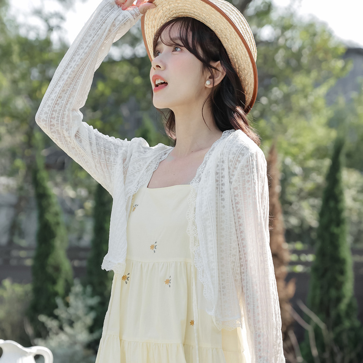 蕾絲冰絲防曬衣開衫罩衫女夏季配吊帶裙子修身外搭披肩短款外套