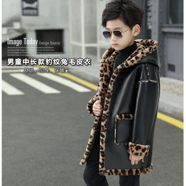 Boy's fur coat coat 2020 winter wear new leopard pattern fur in one medium length thickened hooded children's middle and large children