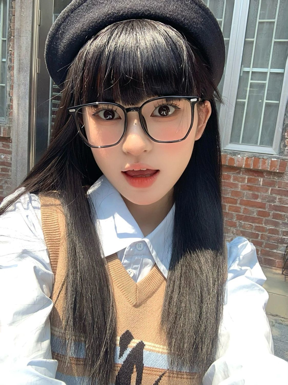 美式甜美風v領條紋針織馬甲女秋季甜酷背心別致短款上衣長袖襯衫