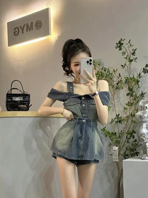 2023 summer new sweet and spicy suit female Korean hot girl strapless denim top + sexy high waist denim skirt