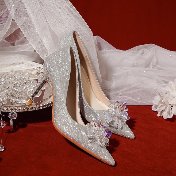 水晶婚鞋新娘鞋女年新款婚纱秀禾服两穿法式银色高跟鞋女细跟